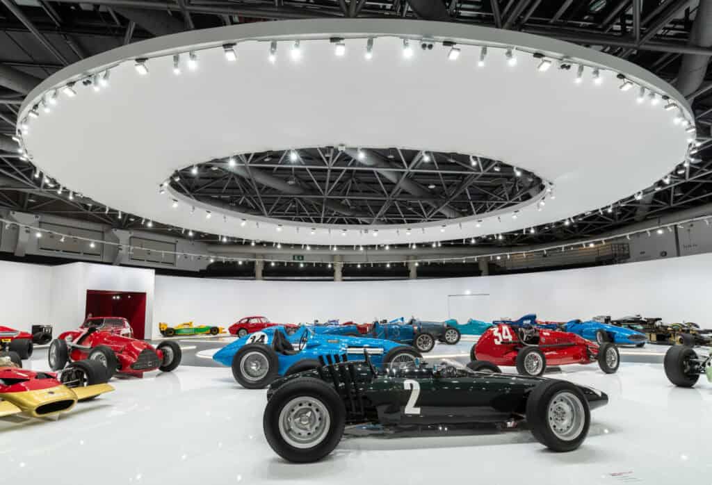 Salle4 LeGrandPrixdeMonaco2CGrimaldiForumMonaco EricZaragoza